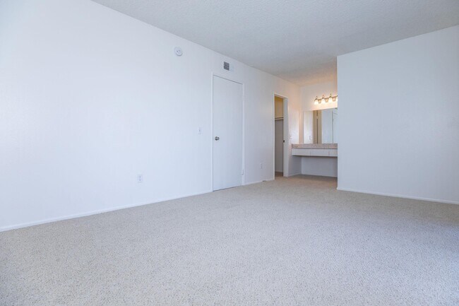 Foto del edificio - Belinda Apartment Homes
