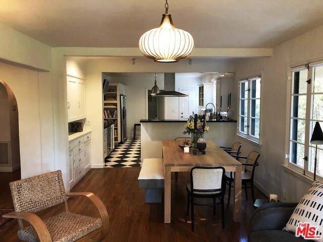 Foto del edificio - 1262 Burnside Ave