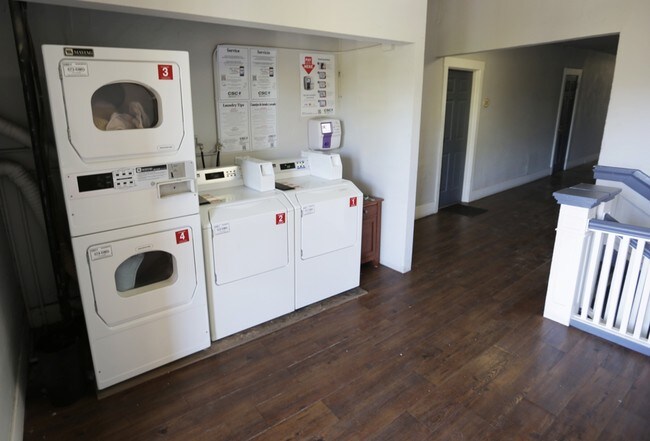 Building Photo - 845 N 2nd Ave