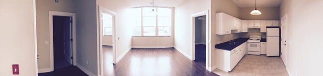 Building Photo - 1375 North Ave