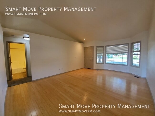 Building Photo - 7819 W Gillis St