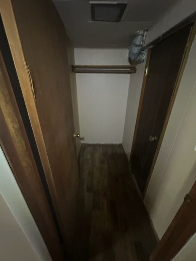 Building Photo - 2 Bed 1.5 Bath Home For Rent - FIRST MONTH FREE With 13 Month Lease