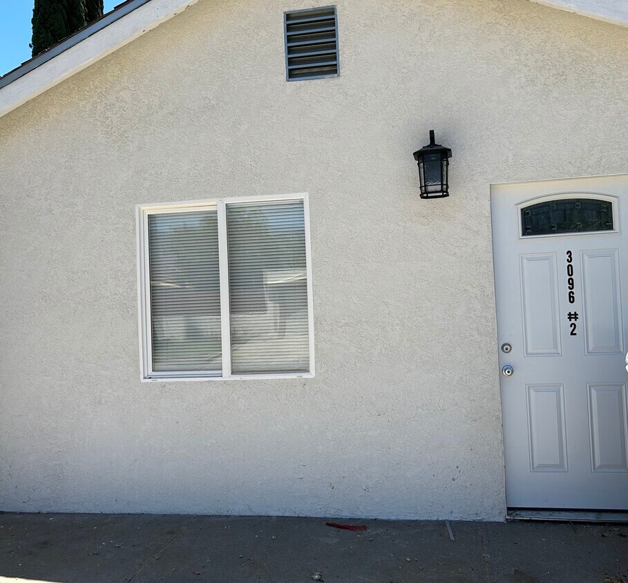 Primary Photo - 3096 N Stoddard Ave