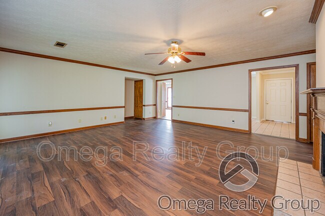 Building Photo - 3531 Royal Carriage Dr