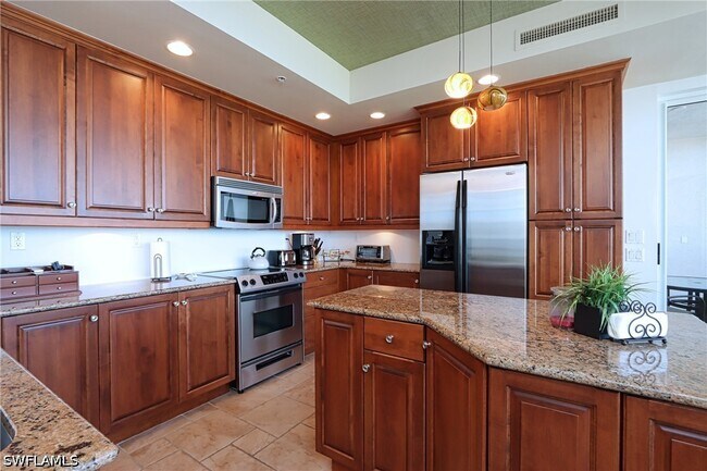 Foto del edificio - 4951 Bonita Bay Blvd