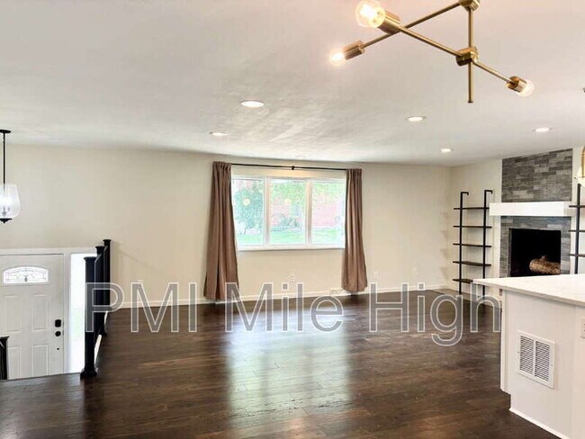 Foto del edificio - 6614 Everett St