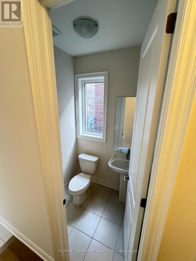 Photo du bâtiment - 2978 Gatestone Path