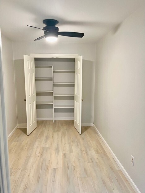 Foto del edificio - 223 Cedarwood St