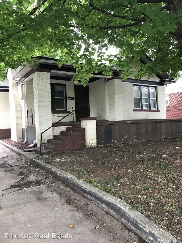 Primary Photo - 2 br, 1 bath House - 620 S Weller
