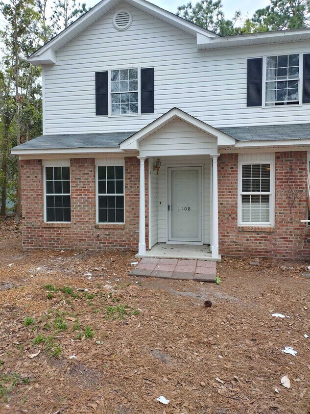 1108 Beasley Rd, Wilmington, NC 28409 Townhome Rentals in Wilmington