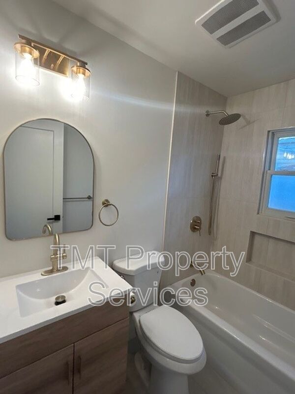 Foto del edificio - 3126 B St