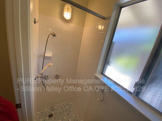 Building Photo - 131 Palo Verde Ter