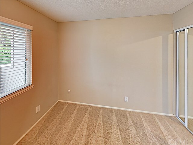 Building Photo - 6500 Country Club Dr