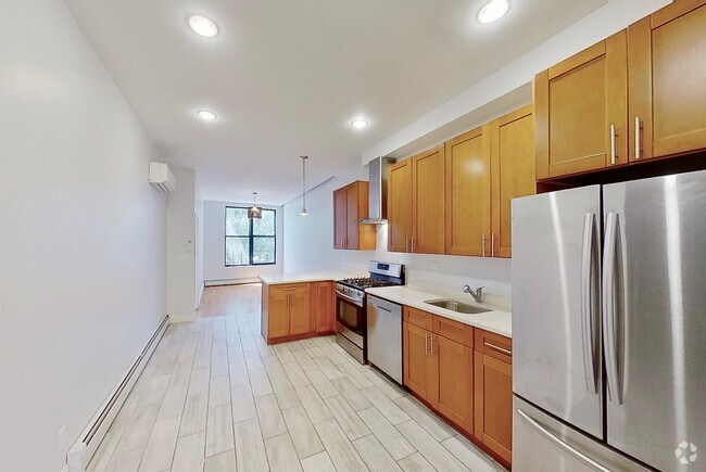 Building Photo - 447 Evergreen Ave
