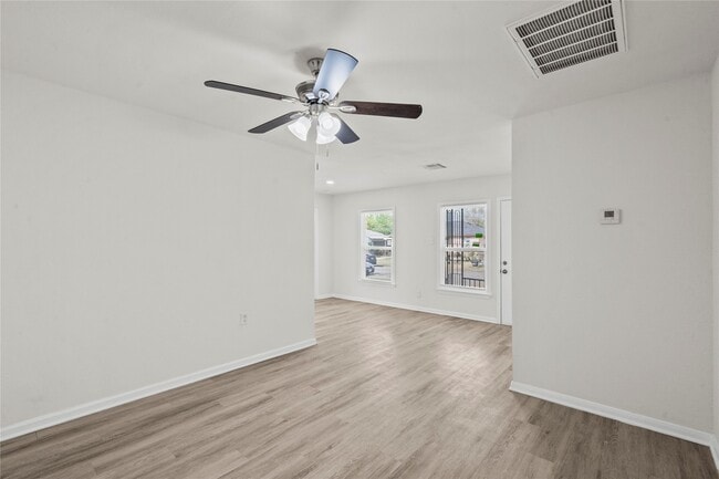 Building Photo - 2105 2nd St