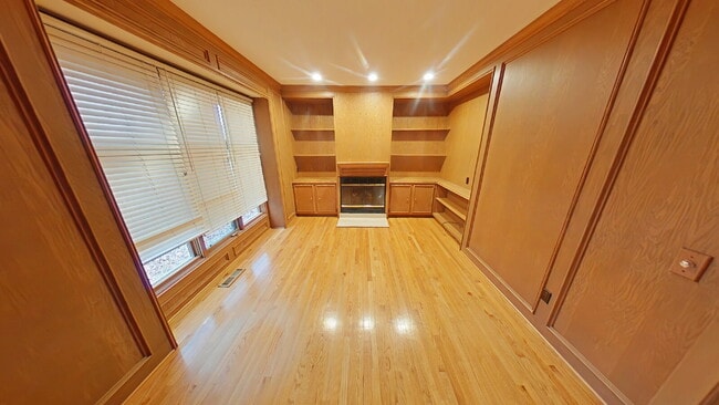 Building Photo - 1449 Ridge Ct