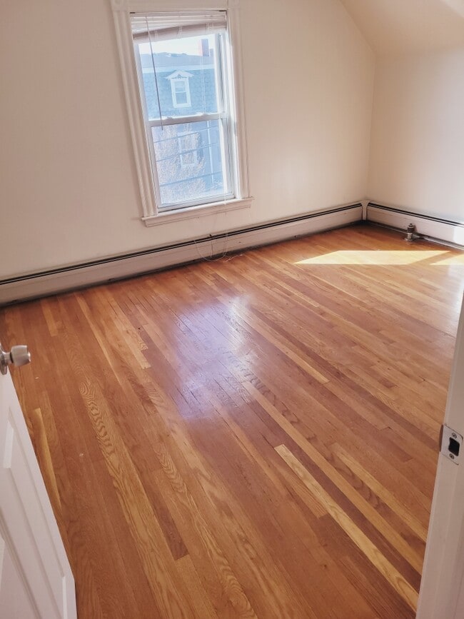 Building Photo - 24 Park Ave