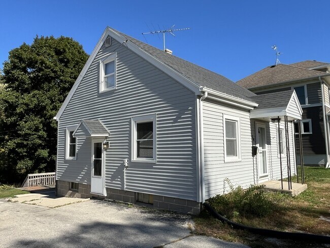 Foto del edificio - 114 Broadway St