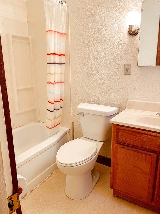 89 Waupaca St Unit A, Clintonville, WI 54929 Apartments in