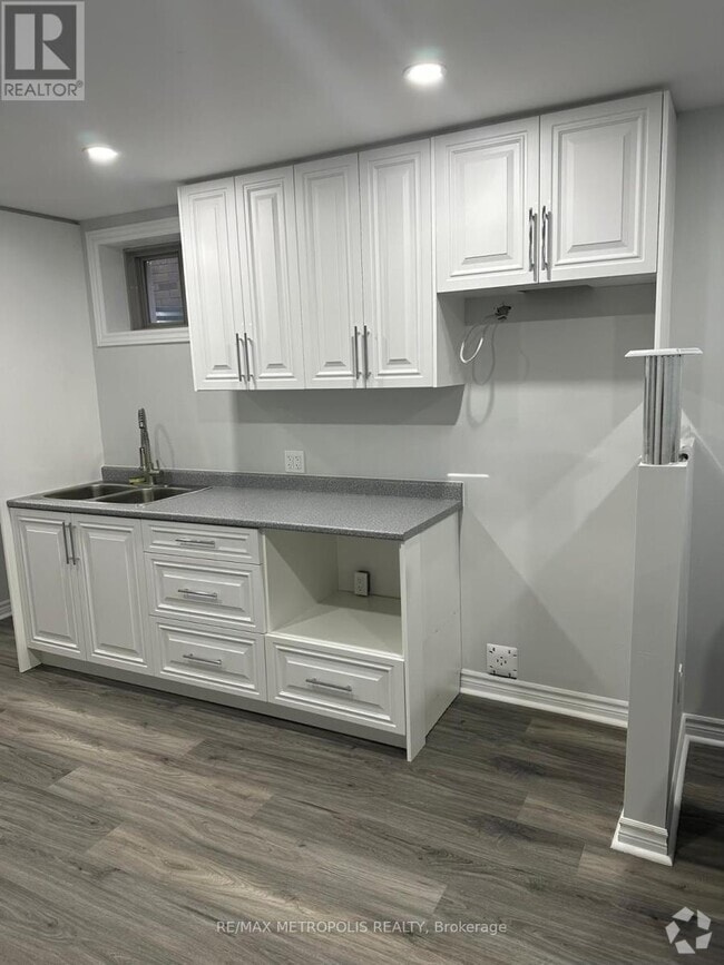 Building Photo - 2508 Hibiscus Dr