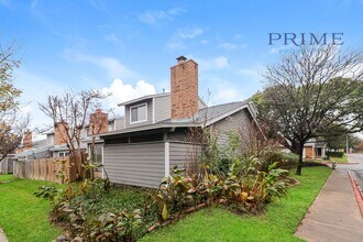 Building Photo - 7267 Coronado Cir