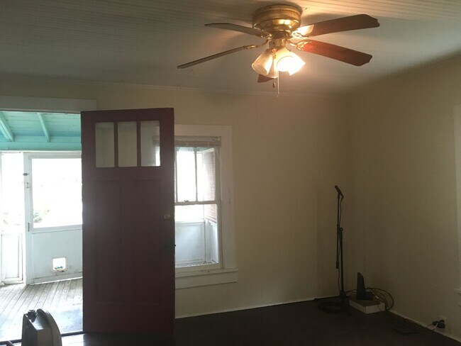 Foto del edificio - Live Easy on Easy St.!