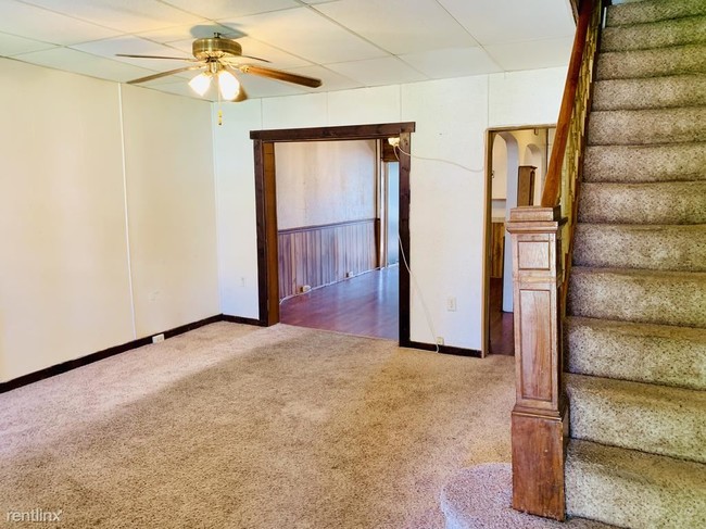 Building Photo - 2815 Sunset Dr
