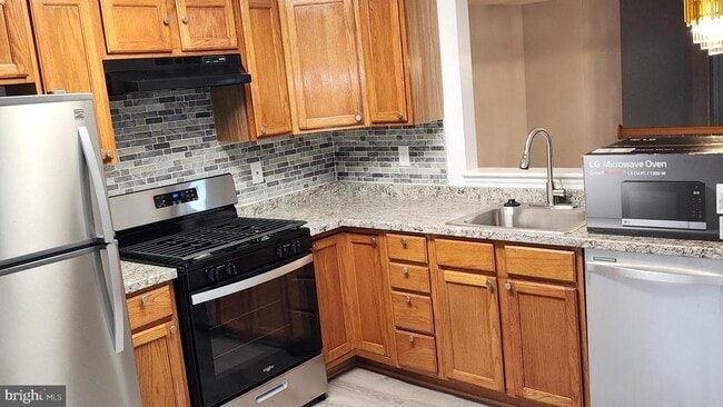 Foto del edificio - 1701 Stourbridge Ct