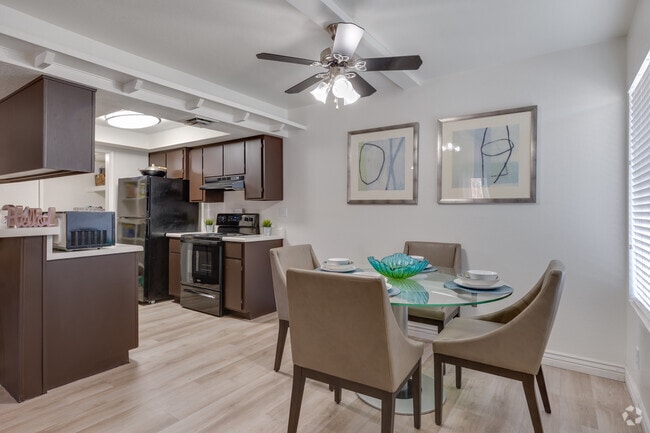 2 habitaciones, 2 baños - 105 m² - Comedor/Cocina - Glen at Mesa