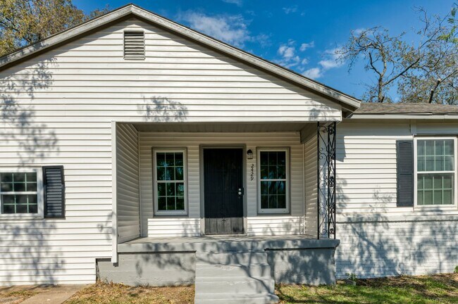 Foto del edificio - 4 Bedroom Home in Fort Worth