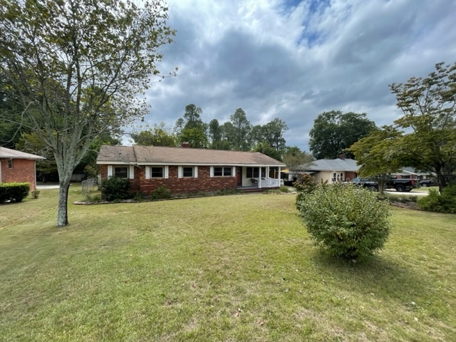 Building Photo - 711 Riverview Dr