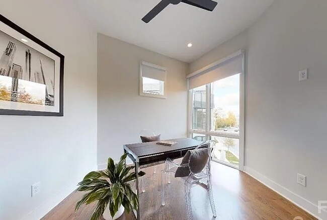 Foto del edificio - 1056 Kenilworth Ave