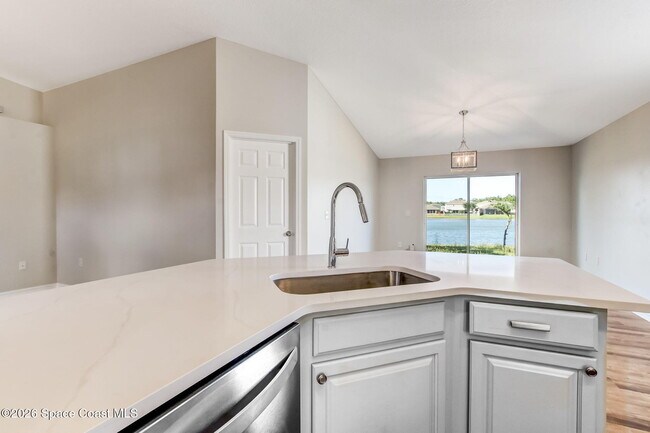 Building Photo - 3254 Burdock Ave