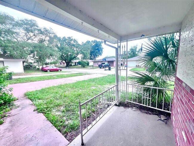 Foto del edificio - 7204 Isle Dr