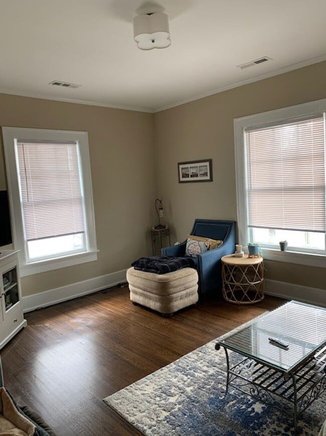 Photo - 2822 Rivermont Avenue Apartment