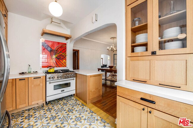 Foto del edificio - 745 N Brighton St