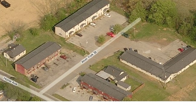 Building Photo - West Side Apartments