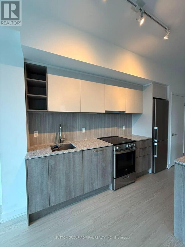 Building Photo - 31 Tippett Rd