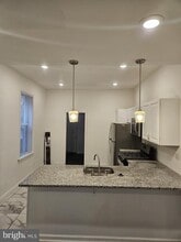 Building Photo - 423 N 52nd St