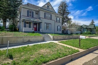 Building Photo - 1003 San Juan St