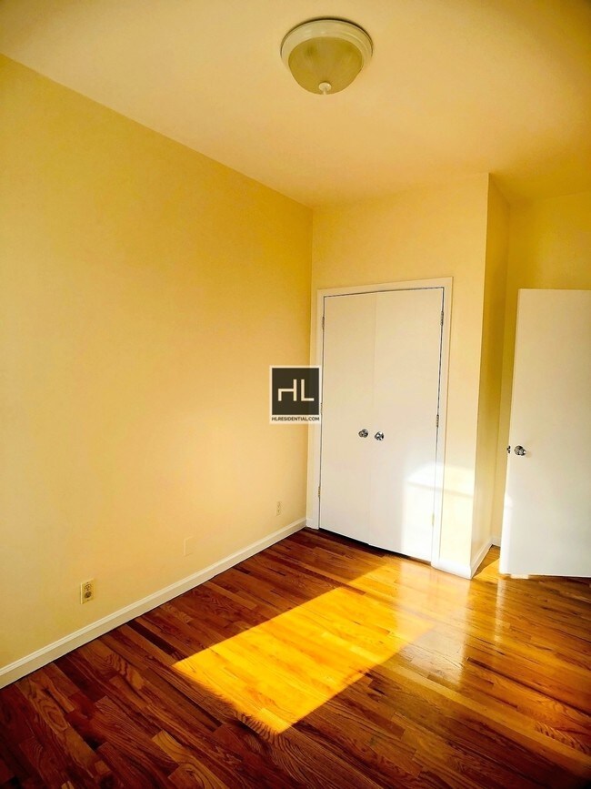 Building Photo - 133 Wyckoff Ave