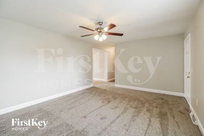 Building Photo - 4045 Salem Landing Dr