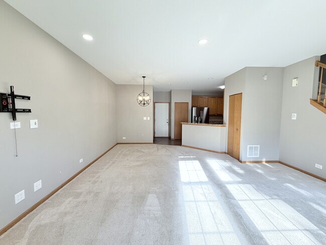 Foto del edificio - 239 Springbrook Trail S