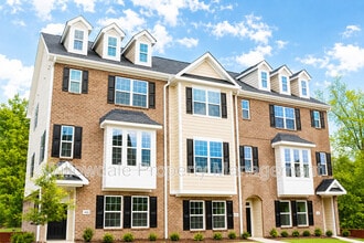 Building Photo - 6002 Kentworth Dr