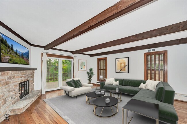 Foto del edificio - 920 Juniper Rd