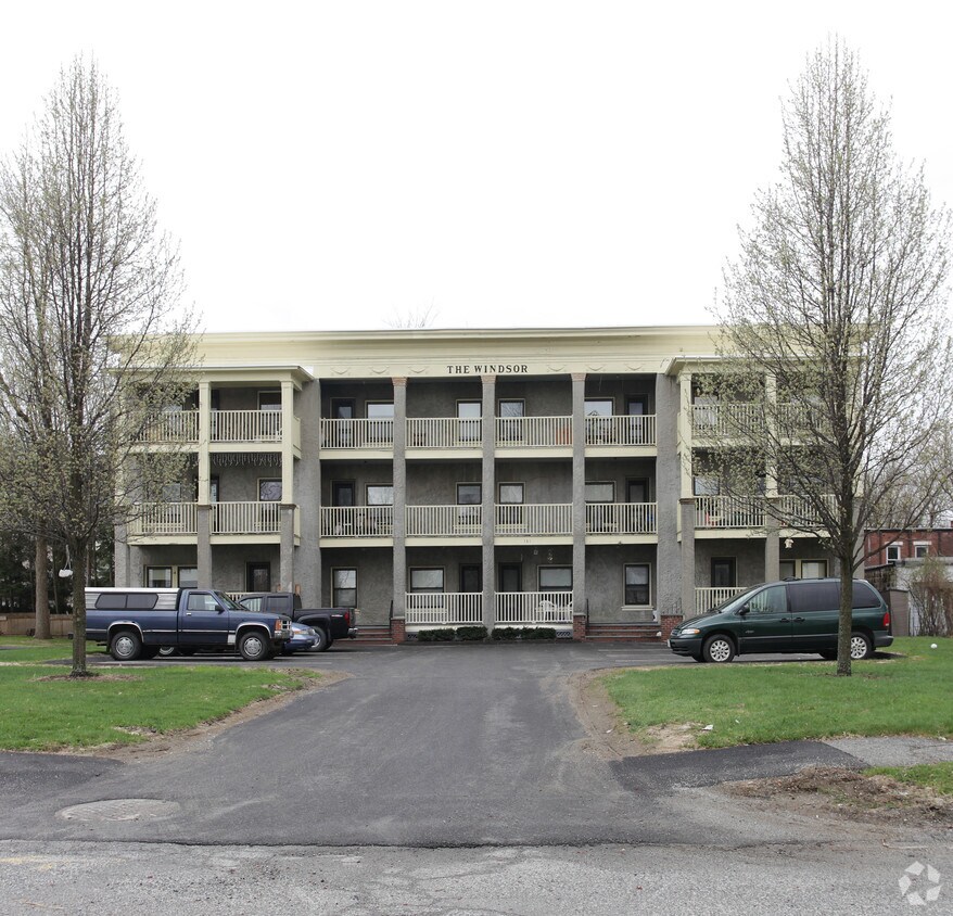 Building Photo - Bradford St 161 / Pittsfield Nsa