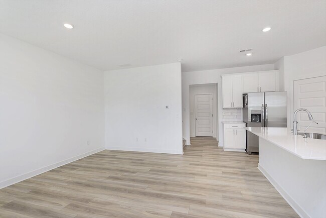 Building Photo - 17290 Wellburn Dr