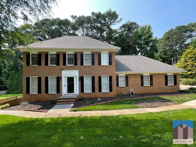 Building Photo - 1501 Eryn Cir