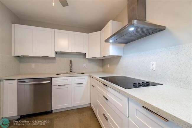 Foto del edificio - 2841 NE 163rd St
