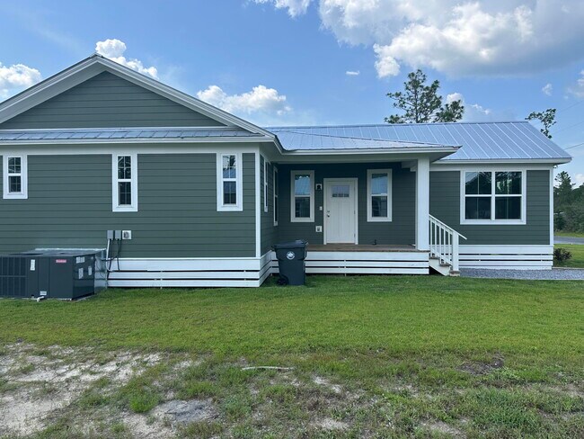 Building Photo - 534 N Raphael Rd